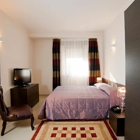 Hotell Massimino 3*